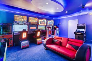 House | 4 bedrooms, Internet