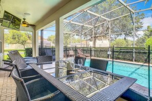 House | 4 bedrooms, Internet