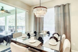 独立别墅 | 4 多间卧室、高速上网