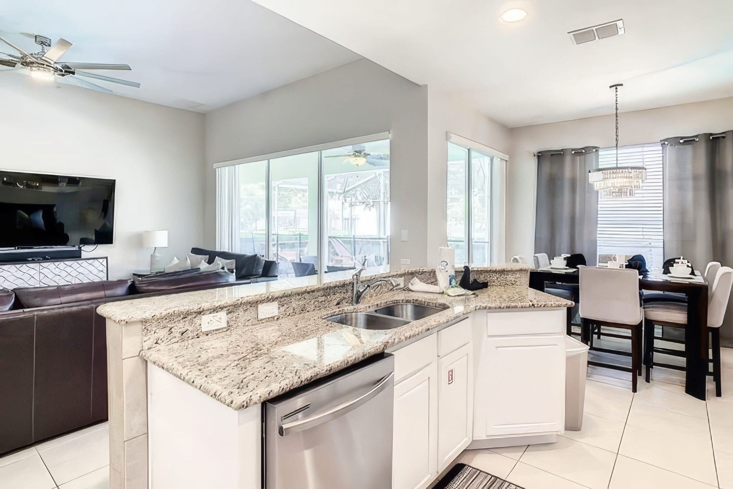 Hus | 4 soverom og internett