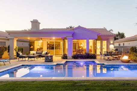 3 habitaciones y acceso a internet . Casa Santiago Private Pool Firepit Golf View