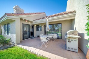 2 عدّة غرف نوم وخدمة الإنترنت