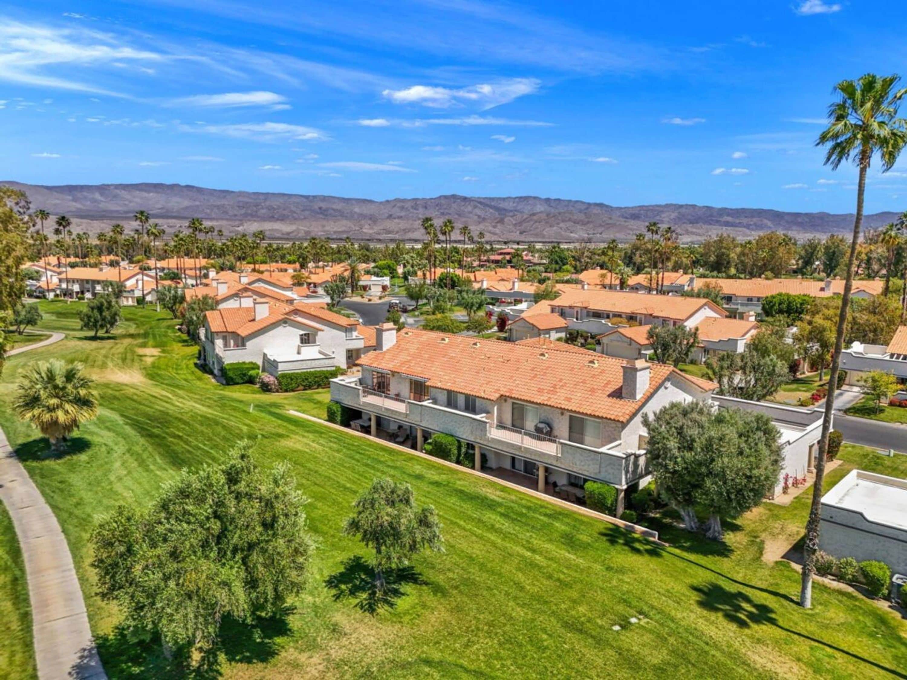 3 عدّة غرف نوم وخدمة الإنترنت