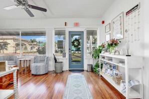 House | 1 bedroom, Internet - Hibiscus House Bed Breakfast Citrus Room (Fort Myers)