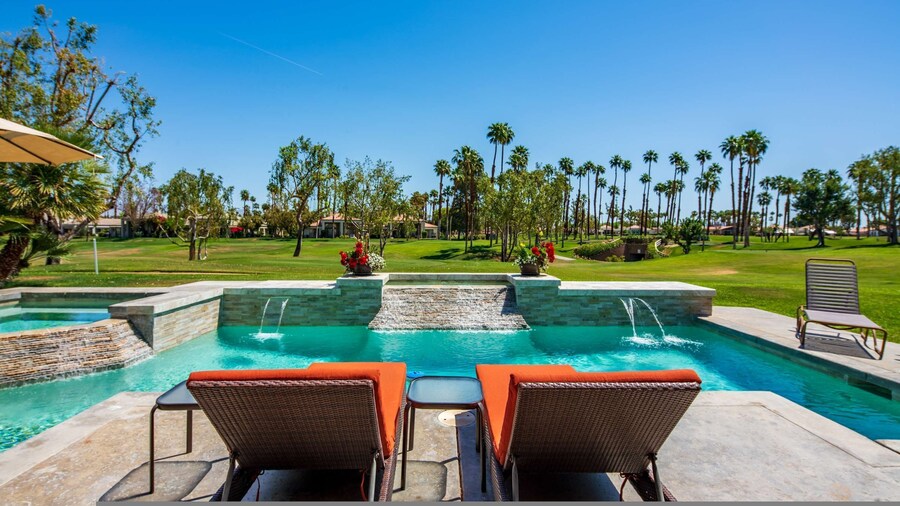 Casa Solara PGA West Pool Spa Firepit