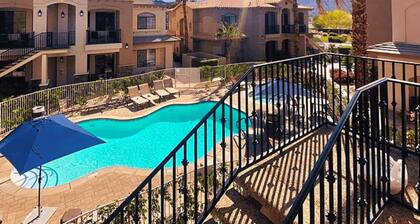 Downtown La Quinta Charmer- Walk to Dining Shops