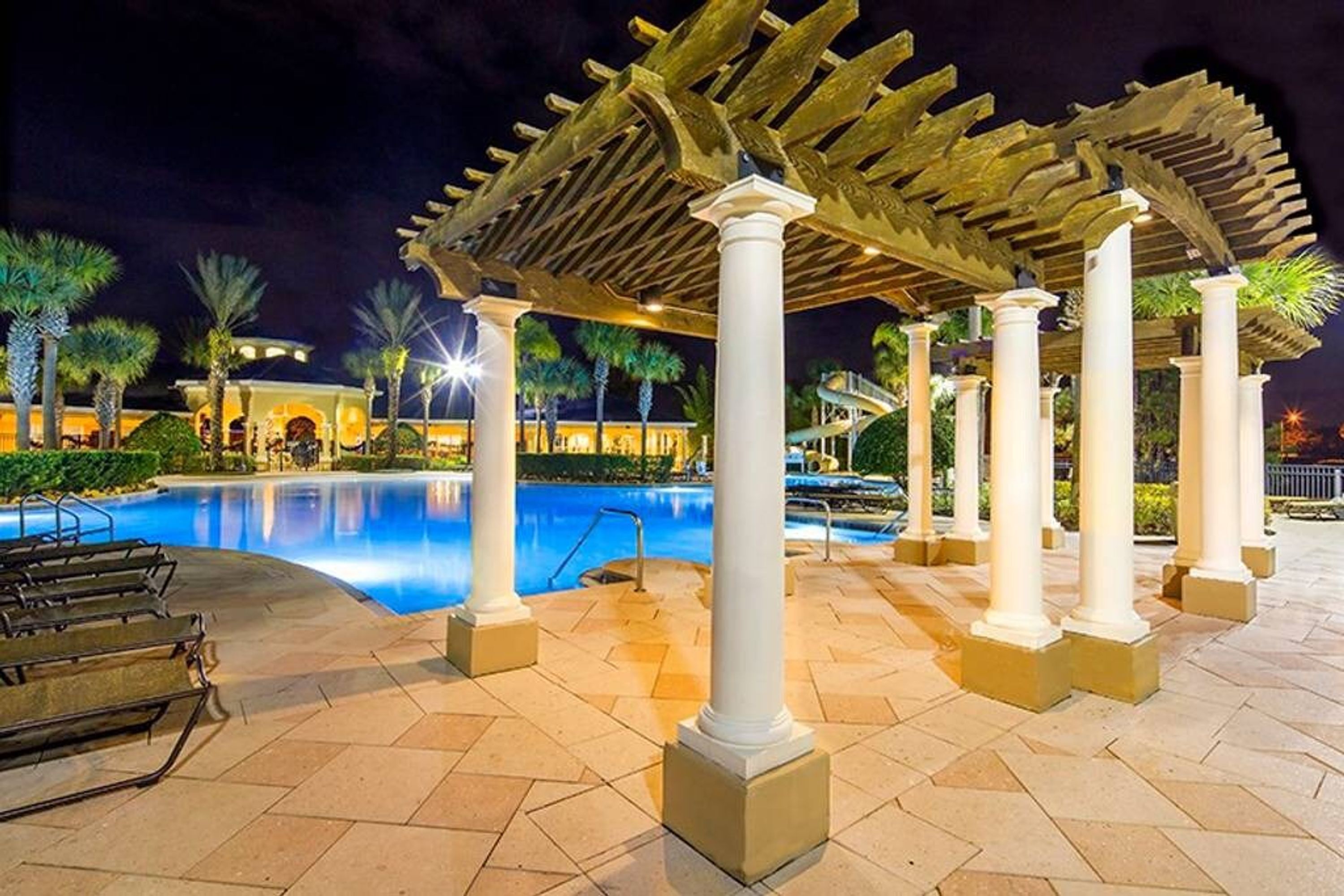 House | 5 bedrooms, Internet