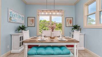 House | 4 bedrooms, Internet