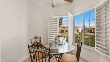 Căn hộ | 2 phòng ngủ, truy cập Internet tốc độ cao