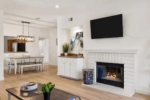 Apartment | 2 bedrooms, Internet