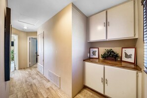 Apartment | 2 bedrooms, Internet