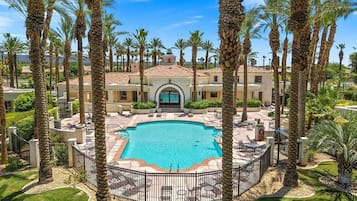 2 habitaciones y acceso a internet