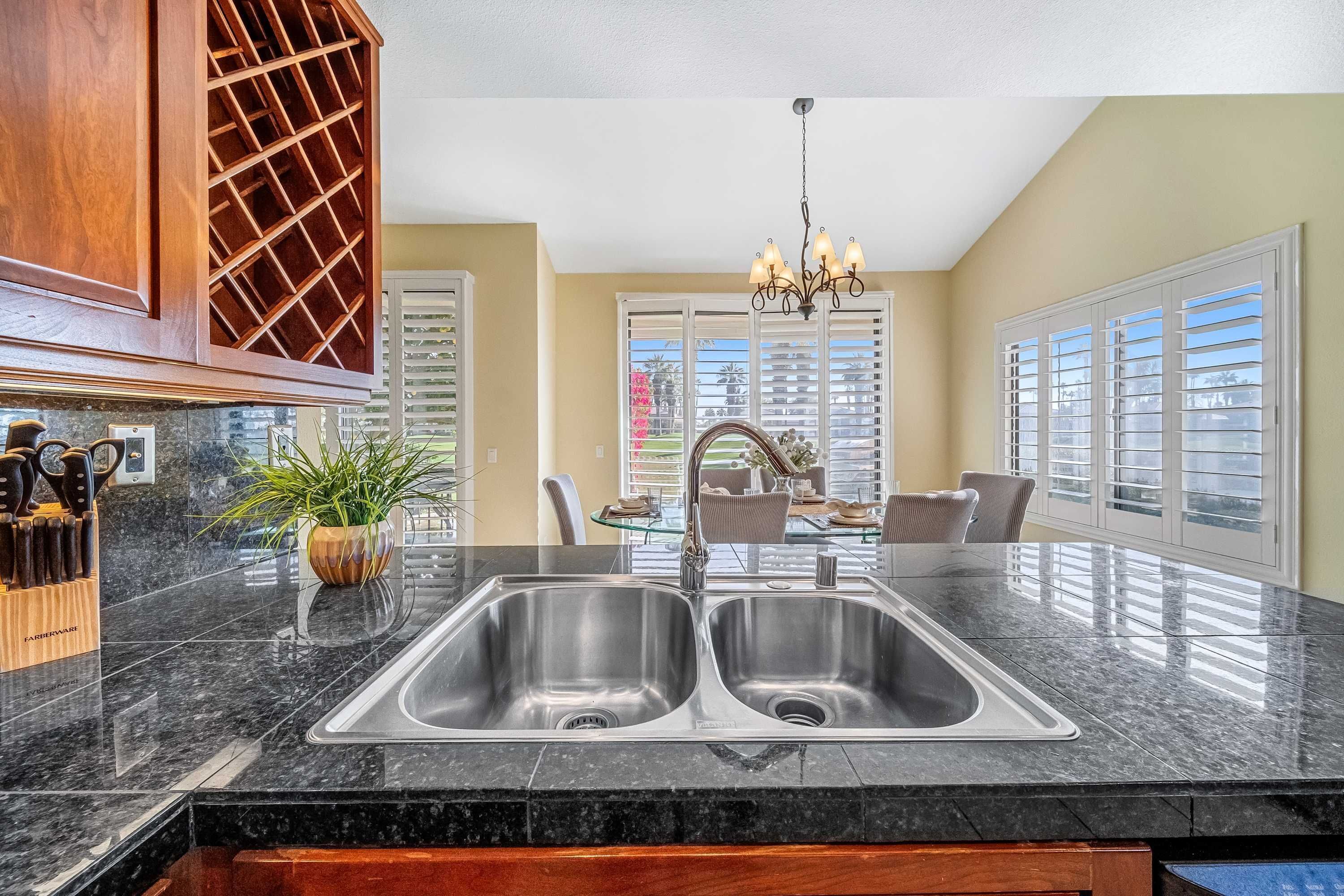 公寓 | 3 多间卧室、高速上网