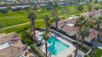 3 bedrooms, Internet