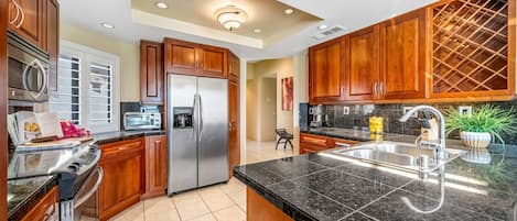 Apartment | 3 bedrooms, Internet