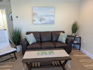 Smart TV, table tennis, books