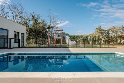 Condominium w/ Pool 500m From Ibiraquera Lagoon - VRS