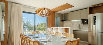 Condominium w/ Pool 500m From Ibiraquera Lagoon - VRS