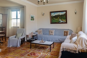 Villa | Living area