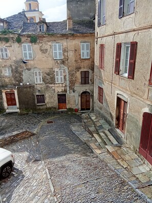 Miscellaneous - Typical Corsican apartment (Cervione)