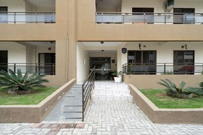 Exterior detail - 3BR apt sea View on Bombas Beach Vdn303 (Bombinhas)