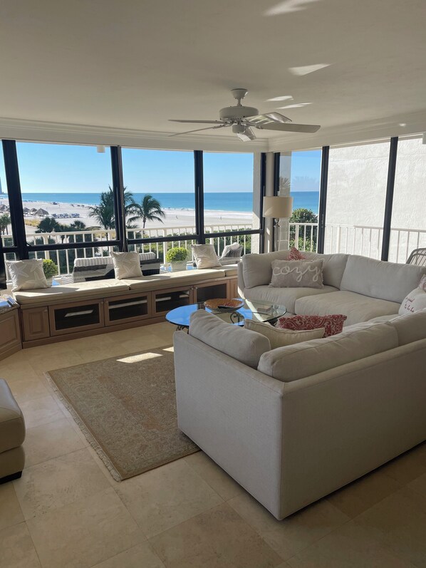 Living area - Upscale Beachfront 2-bedroom 2-bath condo in Gorgeous Marco Island Florida (Marco Island)
