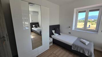1 bedroom, internet, bed sheets