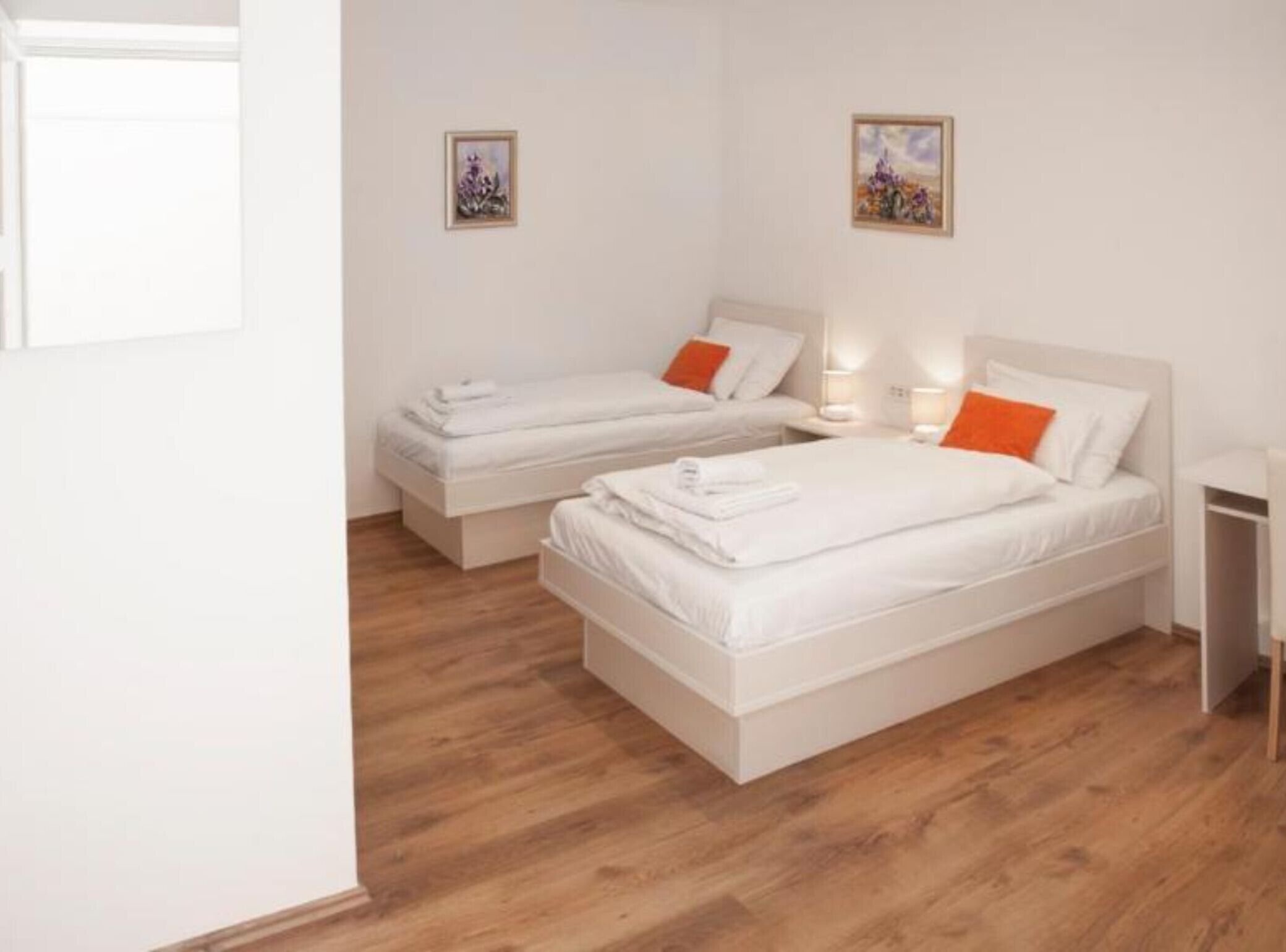 1 bedroom, internet, bed sheets