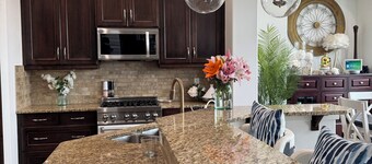 Water Front 2-Story Luxury furnished home in Airdrie! 15min from CalgaryAirport.