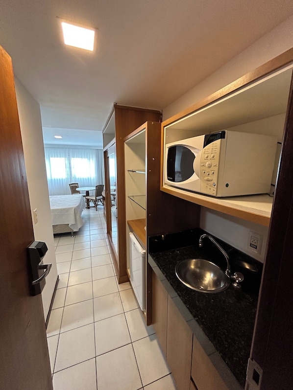 1 bedroom, iron/ironing board, bed sheets