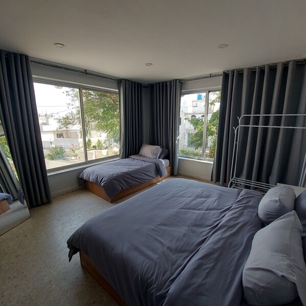 Triple Room, Balcony