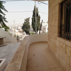 Double Room, 1 Queen Bed, Balcony, Garden View | Terrace/patio