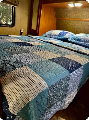 2 bedrooms, Internet, bed sheets