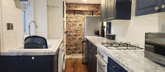 Home In Worcester - With Free Parking