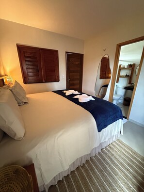 Ferros/tábuas de passar roupa, Wi-Fi, roupa de cama