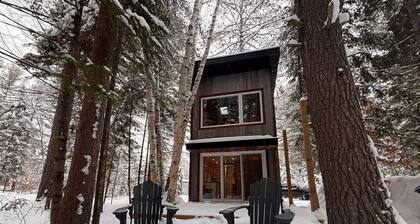 Cozy cabin on Oxtongue River; Heron Cottage