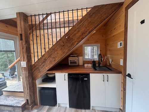 Cozy Cabin on Oxtongue River; Wolf Cottage