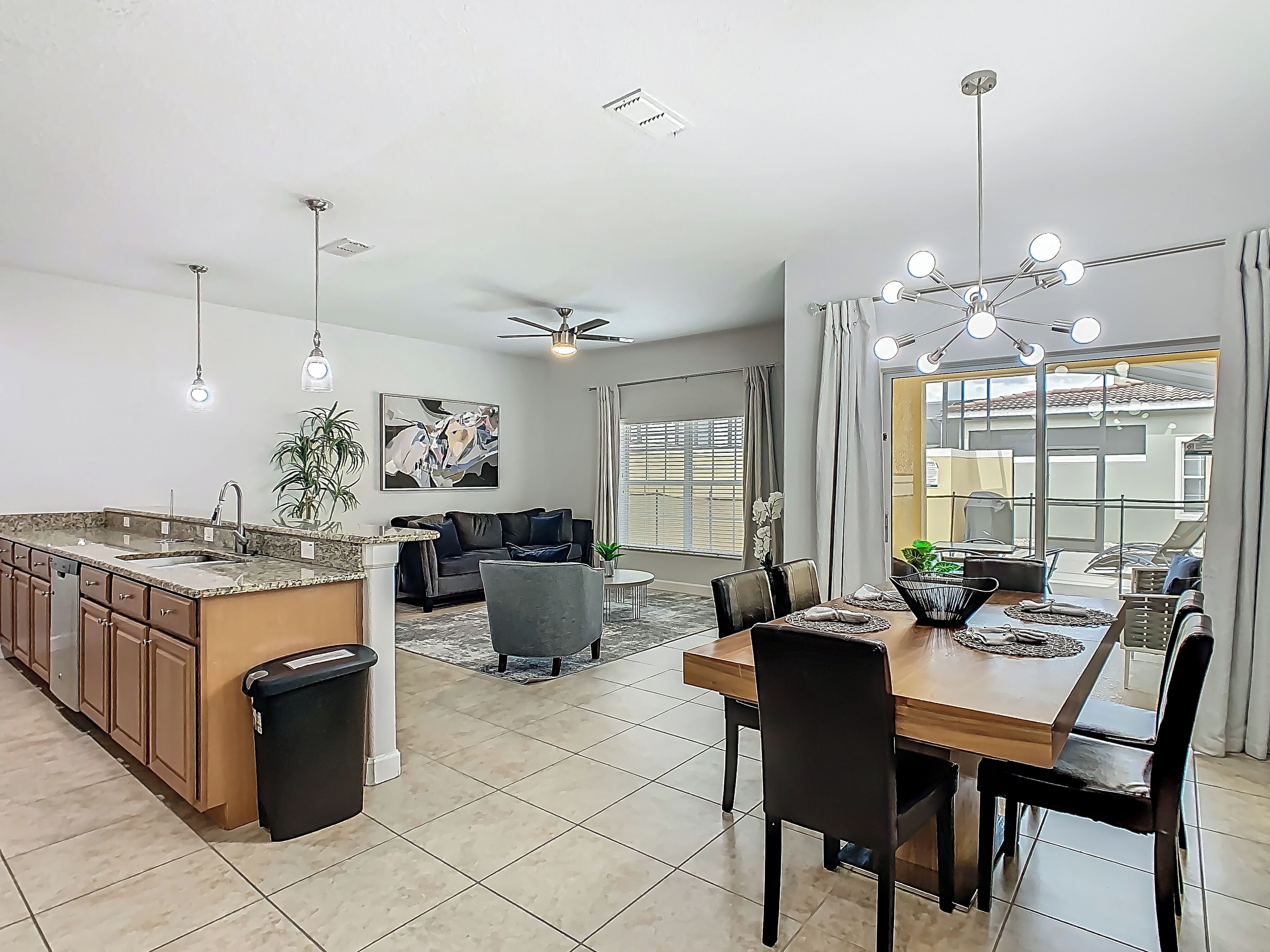 المنشأة من الداخل