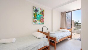 2 chambres, fer et planche à repasser, accès à Internet, literie fournie