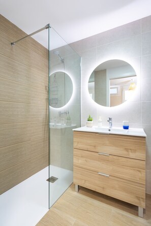 Apartment, Accessible, Smoking | 2 bedrooms