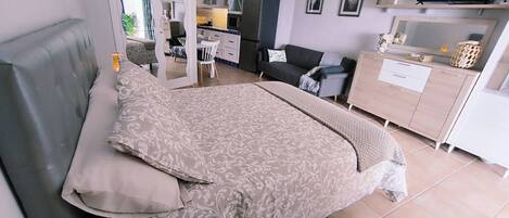 开间, 吸烟房 | 1 多间卧室