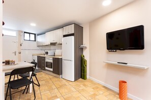 อพาร์ทเมนท์, สูบบุหรี่ได้ | 1 ห้องนอน