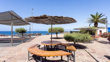 ์ํํธ, ํก์ฐ | 1 ๊ฐ์ ์นจ์ค