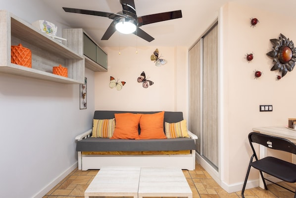 Apartment, Smoking | 1 bedroom
