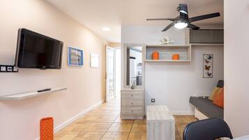 Apartment, Smoking | 1 bedroom
