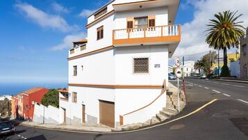 Apartment, Smoking | 1 bedroom