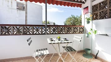 Apartment, Smoking | 1 bedroom