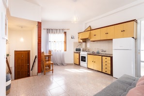 Apartment, Smoking | 1 bedroom