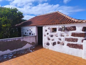 Rumah, Boleh Merokok | 5 kamar tidur