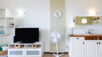 Apartment, Smoking | 1 bedroom